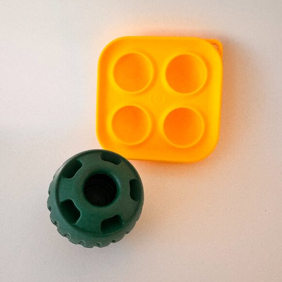 The Pupsicle + Treat Tray Set – Small (10–25 lbs) - Picture 2 of 12